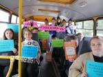 Сотрудники Госавтоинспекции и юные инспекторы движения провели уроки дорожной безопасности в школьных автобусах.